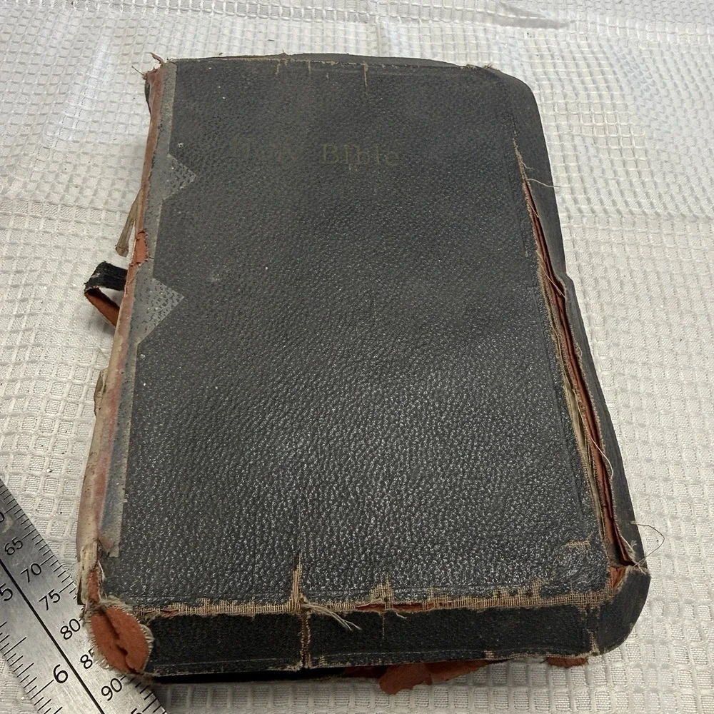 N/A 1904 holy